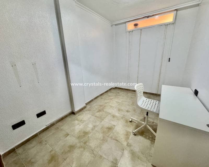4 camera da letto Villa in vendita in Guardamar del Segura con piscina - 249.995 € (Rif: 9580280)