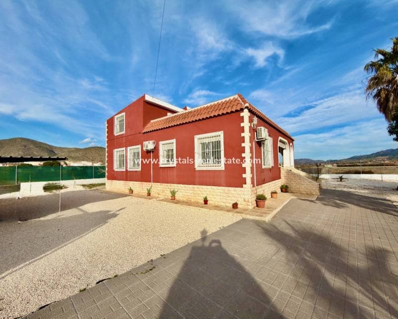 Chalet de 4 habitaciones en Hondón de los Frailes en venta - 275.000 € (Ref: 9580281)