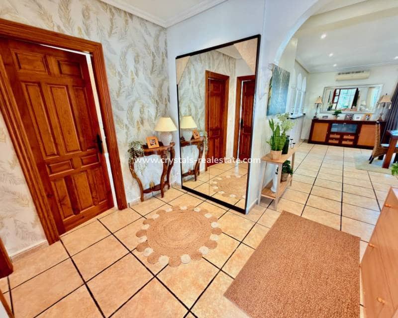 Chalet de 4 habitaciones en Hondón de los Frailes en venta - 275.000 € (Ref: 9580281)