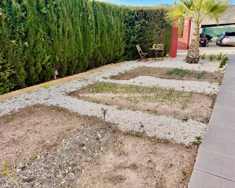 Chalet de 4 habitaciones en Hondón de los Frailes en venta - 275.000 € (Ref: 9580281)