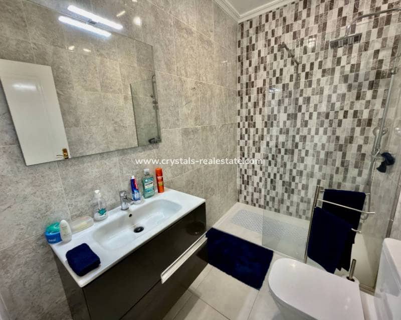 2 bedroom Villa for sale in Ciudad Quesada with pool - € 169,950 (Ref: 9580282)