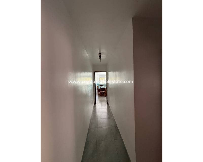 4 quarto Apartamento para venda em Guardamar del Segura - 189 000 € (Ref: 9656984)