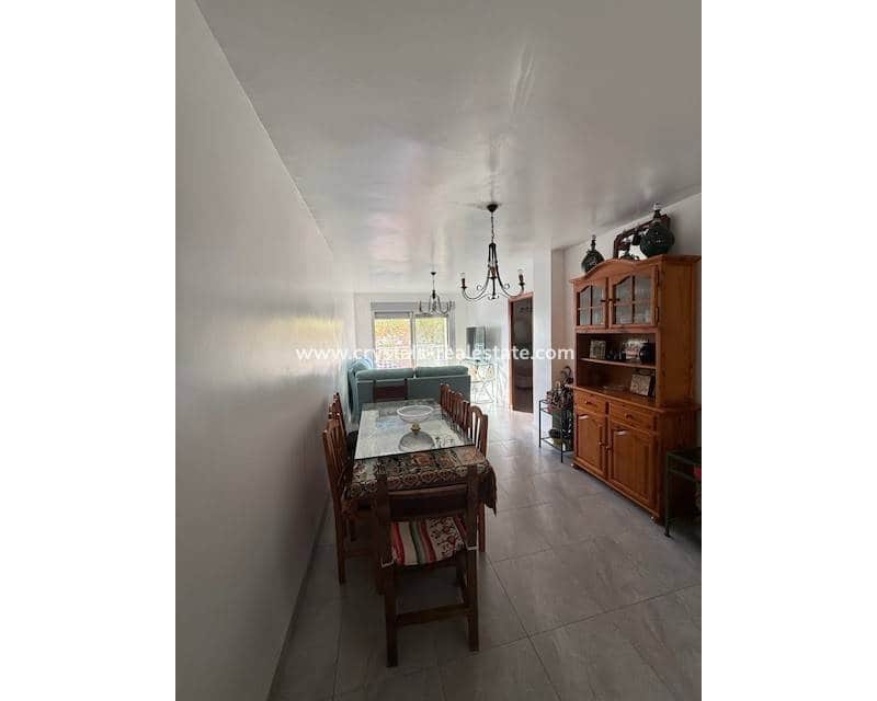 4 quarto Apartamento para venda em Guardamar del Segura - 189 000 € (Ref: 9656984)