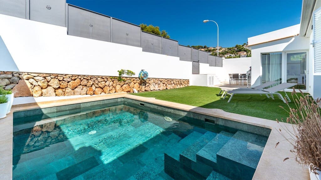 4 sovrum Hus till salu i Bendinat med pool - 1 715 000 € (Ref: 10008741)