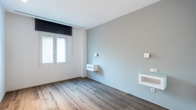 4 sovrum Lägenhet att hyra i Palma de Mallorca med garage - 2 500 € (Ref: 10008742)