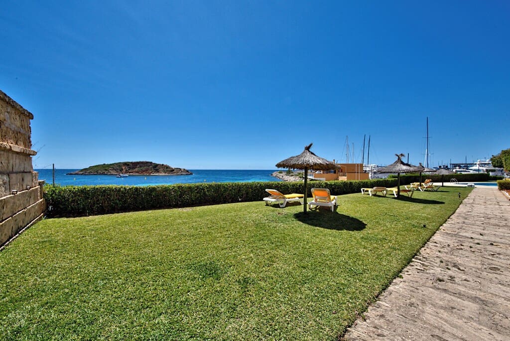 3 quarto Apartamento para arrendar em Puerto Portals com piscina garagem - 3 500 € (Ref: 10037086)