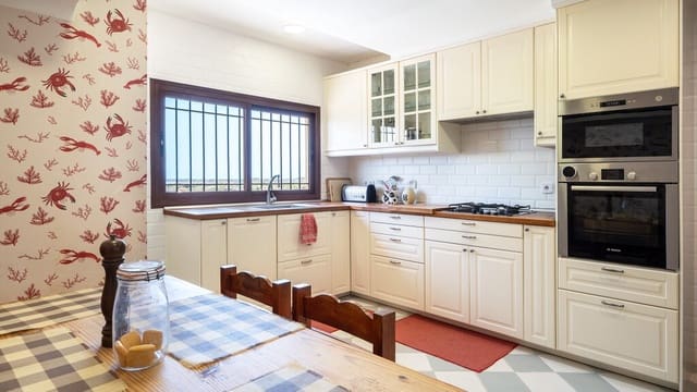 7 makuuhuone Huvila myytävänä paikassa Ses Salines mukana uima-altaan - 2 200 000 € (Ref: 10048868)