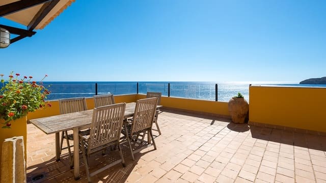 2 makuuhuone Kattohuoneisto vuokrattavana paikassa Santa Ponsa, Calvià mukana uima-altaan - 3 500 € (Ref: 10085654)