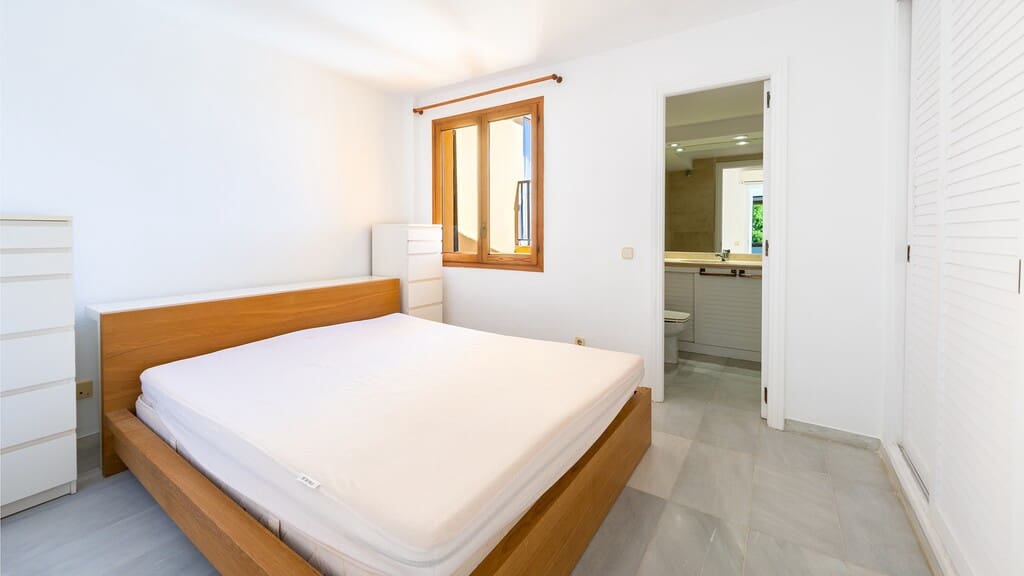 2 makuuhuone Kattohuoneisto vuokrattavana paikassa Santa Ponsa mukana uima-altaan - 3 500 € (Ref: 10085654)