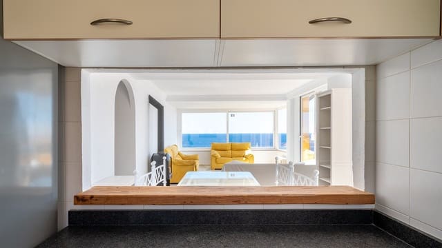 2 makuuhuone Kattohuoneisto vuokrattavana paikassa Santa Ponsa, Calvià mukana uima-altaan - 3 500 € (Ref: 10085654)