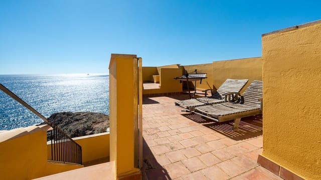 2 makuuhuone Kattohuoneisto vuokrattavana paikassa Santa Ponsa, Calvià mukana uima-altaan - 3 500 € (Ref: 10085654)