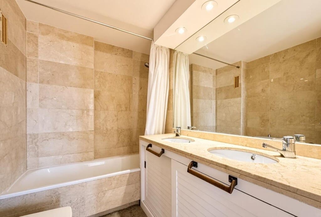 2 bedroom Penthouse for rent in Santa Ponsa with pool - € 2,700 (Ref: 10085654)