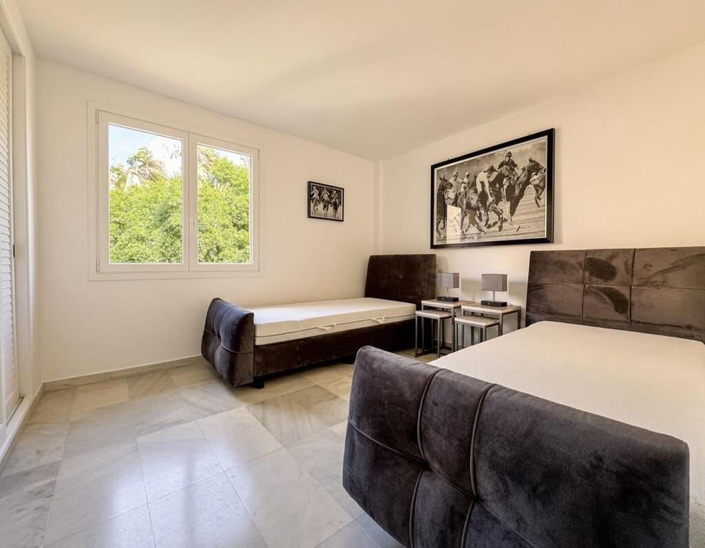 2 bedroom Penthouse for rent in Santa Ponsa with pool - € 2,700 (Ref: 10085654)