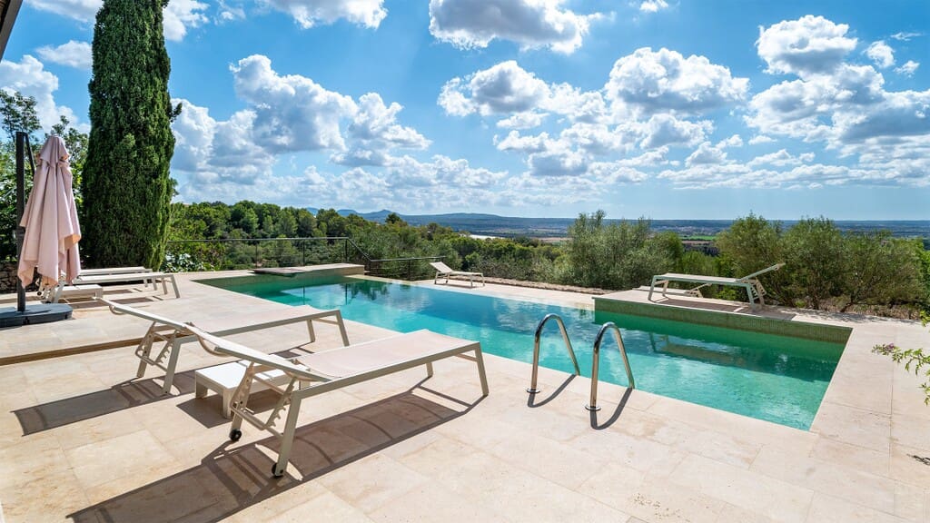 6 Zimmer Finca/Landgut zu verkaufen in Puntiro mit Pool - 3.500.000 € (Ref: 10088956)