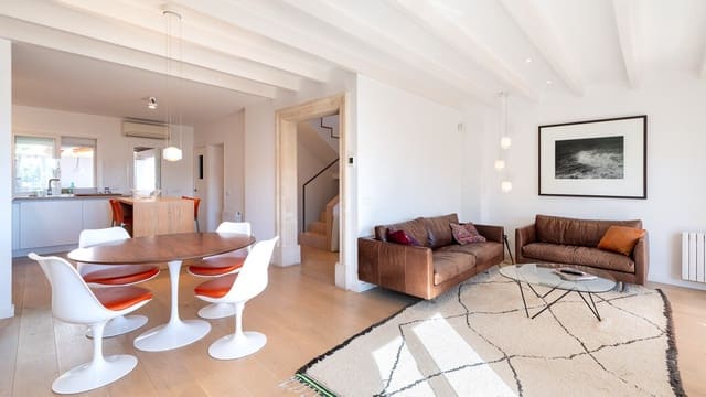 4 makuuhuone Paritalo myytävänä paikassa Genova, Palma de Mallorca mukana 
autotalli - 1 100 000 € (Ref: 10094281)