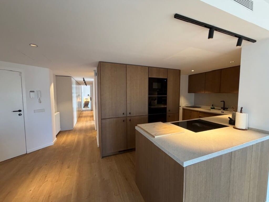 3 sovrum Lägenhet att hyra i Palma de Mallorca med garage - 4 300 € (Ref: 10099765)