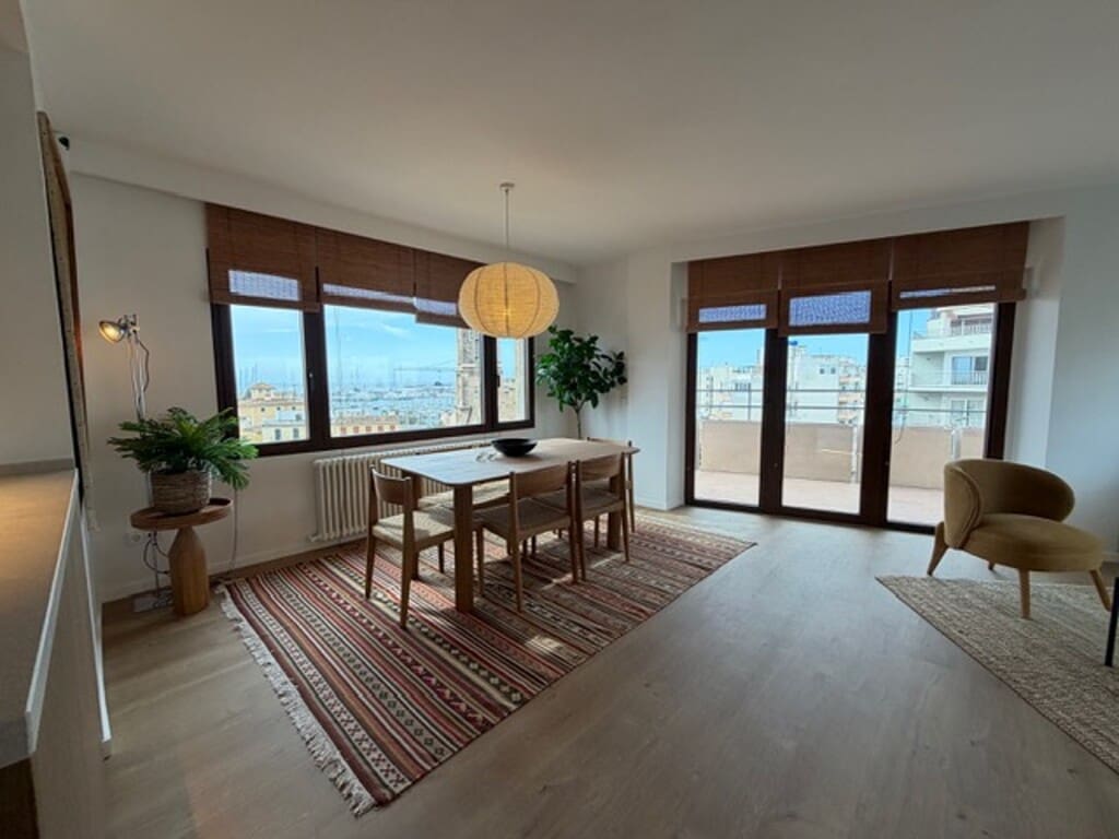 3 sovrum Lägenhet att hyra i Palma de Mallorca med garage - 4 300 € (Ref: 10099765)