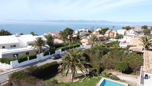 3 bedroom Semi-detached Villa for sale in Llucmajor with pool garage - € 1,250,000 (Ref: 10101890)
