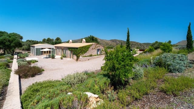 Finca/Casa Rural de 3 habitaciones en Sant Llorenç des Cardassar en venta - 5.850.000 € (Ref: 10128182)