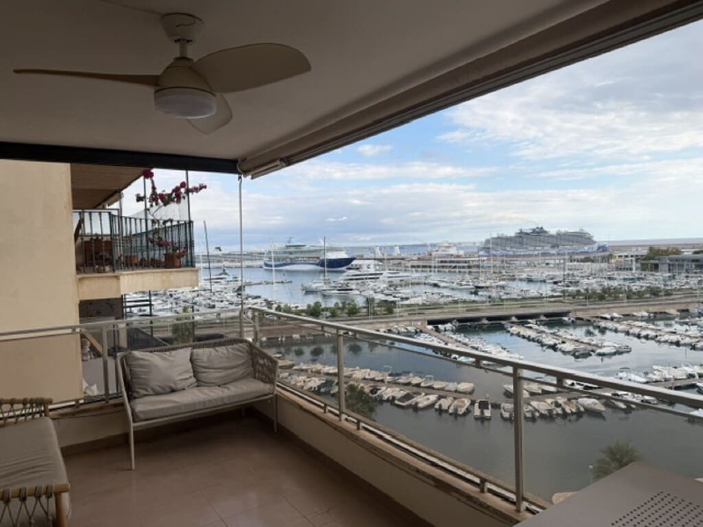 Appartement de 4 chambres à louer à Palma de Mallorca avec garage - 2 500 € (Ref: 10161108)