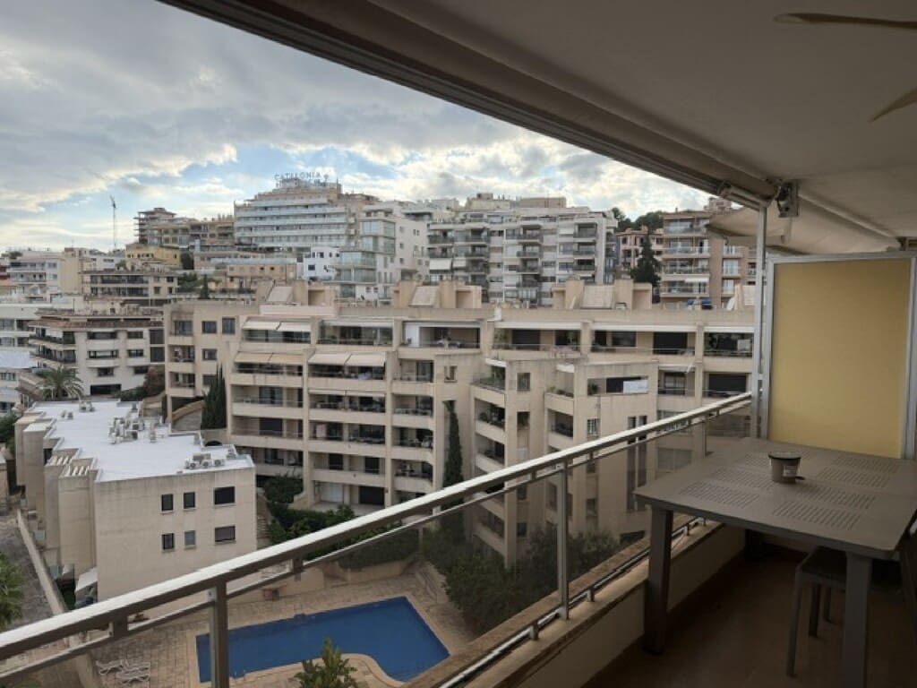 Appartement de 4 chambres à louer à Palma de Mallorca avec garage - 2 500 € (Ref: 10161108)