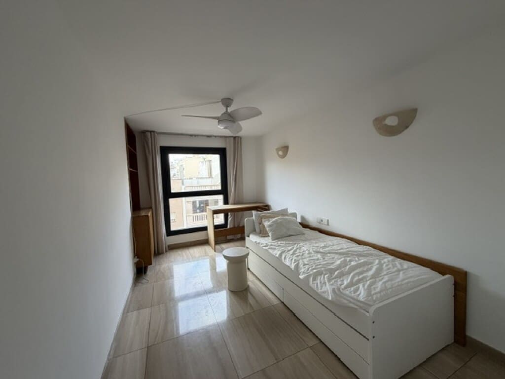 Appartement de 4 chambres à louer à Palma de Mallorca avec garage - 2 500 € (Ref: 10161108)
