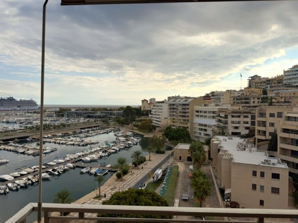 Appartement de 4 chambres à louer à Palma de Mallorca avec garage - 2 500 € (Ref: 10161108)