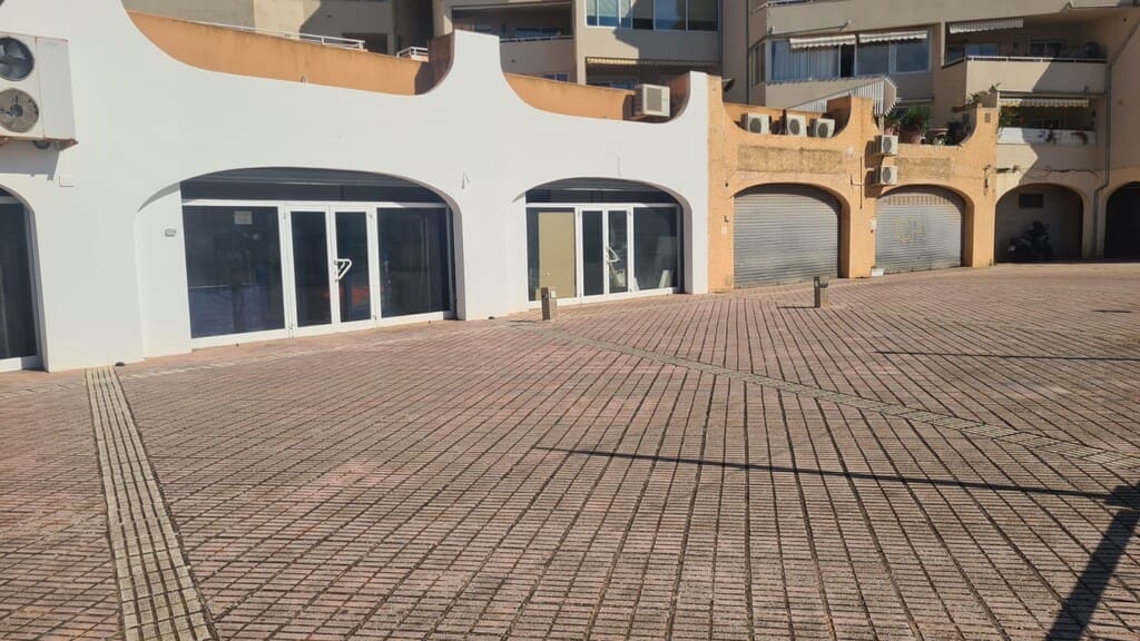 Commercieel te koop in Santa Ponsa - € 240.000 (Ref: 10171108)