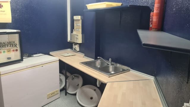 Kommersiell til salgs i Santa Ponsa, Calvià - € 240 000 (Ref: 10171108)