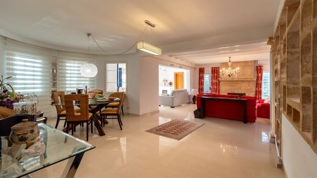 Chalet de 4 habitaciones en Costa d'en Blanes, Calvià en venta con piscina garaje - 4.250.000 € (Ref: 10173386)