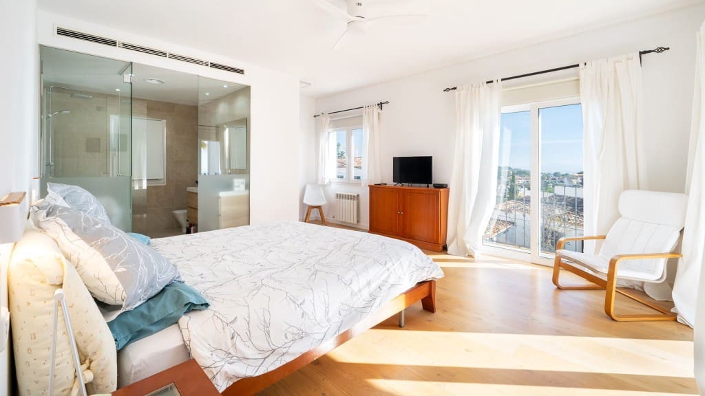 4 slaapkamer Villa te koop in Genova met zwembad garage - € 3.300.000 (Ref: 10182477)