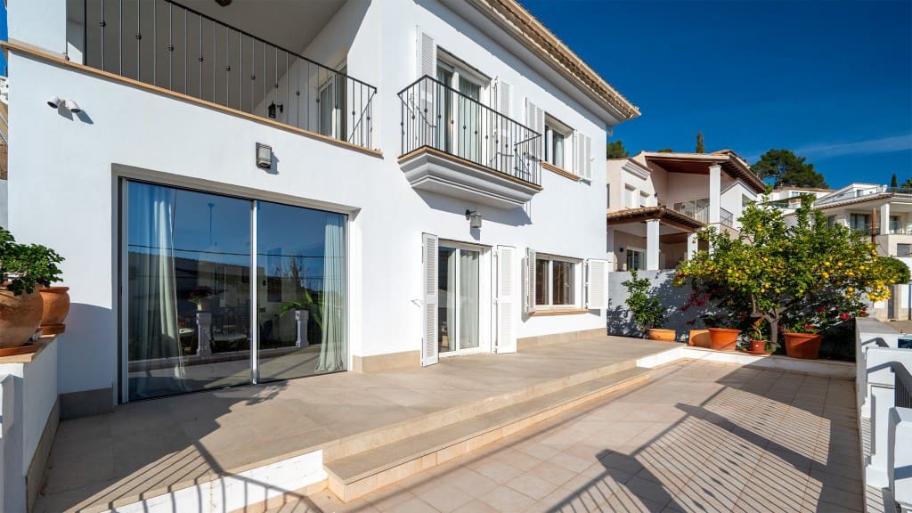 4 slaapkamer Villa te koop in Genova met zwembad garage - € 3.300.000 (Ref: 10182477)