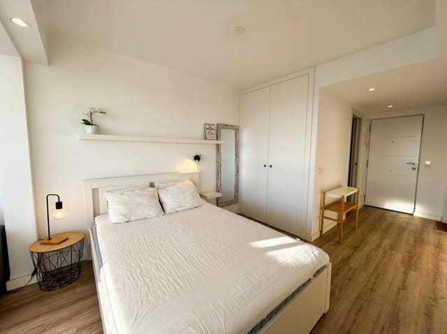 Studio de 1 chambre à louer à Cala Mayor, Palma de Mallorca - 1 500 € (Ref: 10186407)
