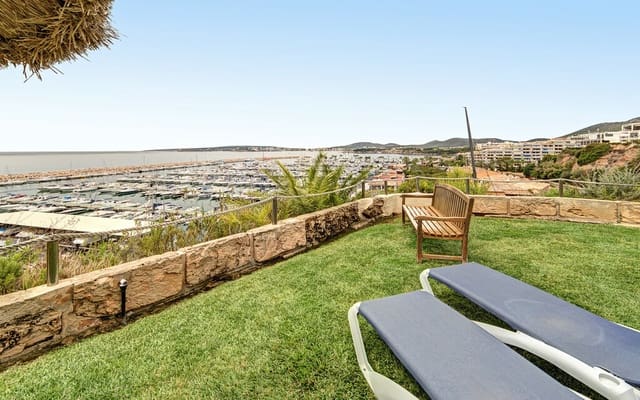 2 soverom Leilighet til salgs i Puerto Portals, Calvià med svømmebasseng - € 1 680 000 (Ref: 7371579)