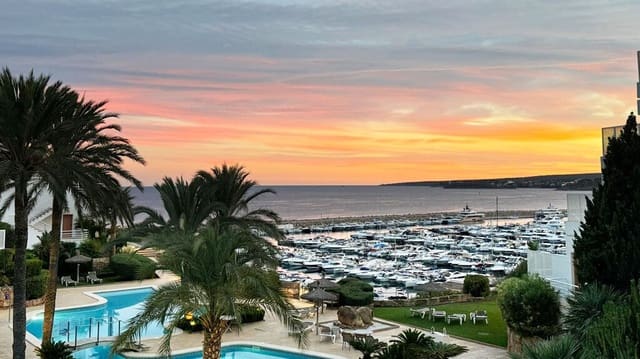 2 soverom Leilighet til salgs i Puerto Portals, Calvià med svømmebasseng - € 1 680 000 (Ref: 7371579)