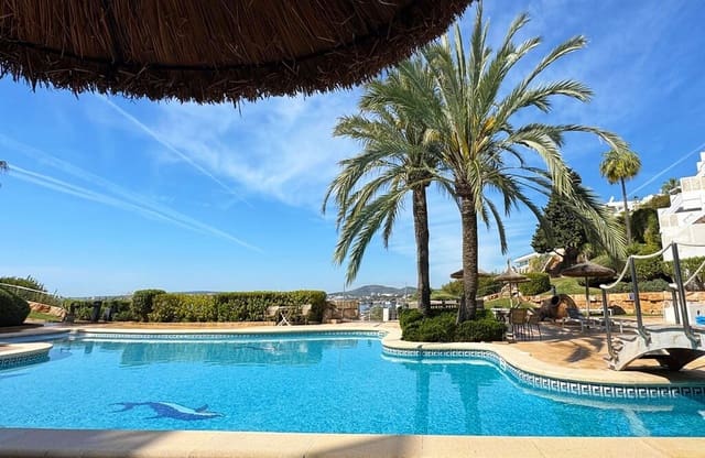 2 chambre Appartement à vendre à Puerto Portals, Calvià avec piscine - 1 680 000 € (Ref: 7371579)