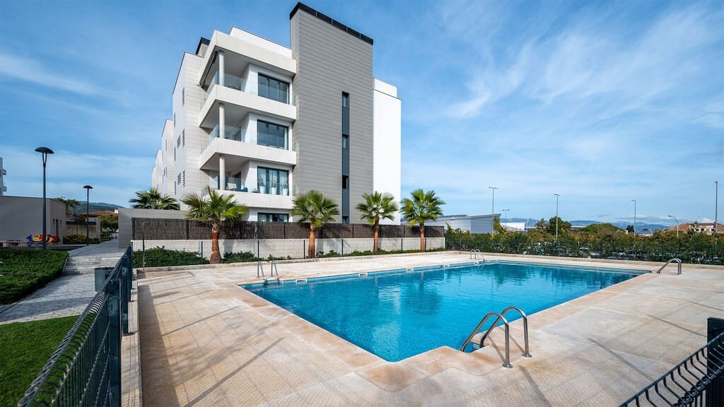4 bedroom Penthouse for rent in Palma de Mallorca with pool garage - € 3,200 (Ref: 7371623)
