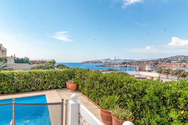 4 soveværelse Villa til salg i El Toro / Port Adriano, Calvià med swimmingpool - € 2.300.000 (Ref: 7371648)