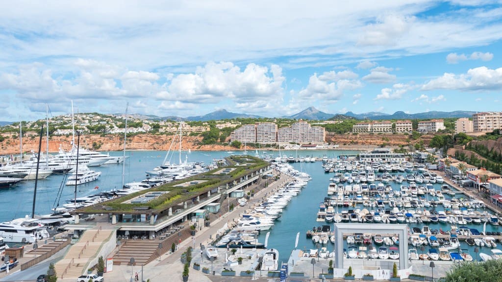 4 soveværelse Villa til salg i El Toro / Port Adriano med swimmingpool - € 2.300.000 (Ref: 7371648)