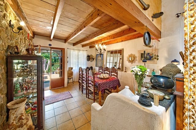 3 slaapkamer Villa te koop in Calvià met zwembad - € 1.050.000 (Ref: 7371722)