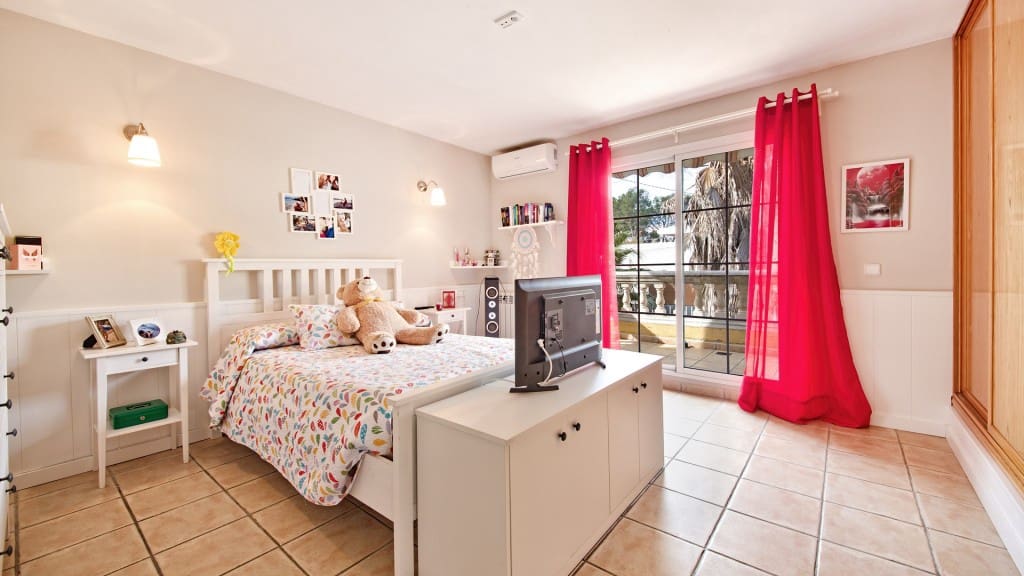 5 sovrum Villa till salu i Santa Ponsa med pool - 2 520 000 € (Ref: 7371765)