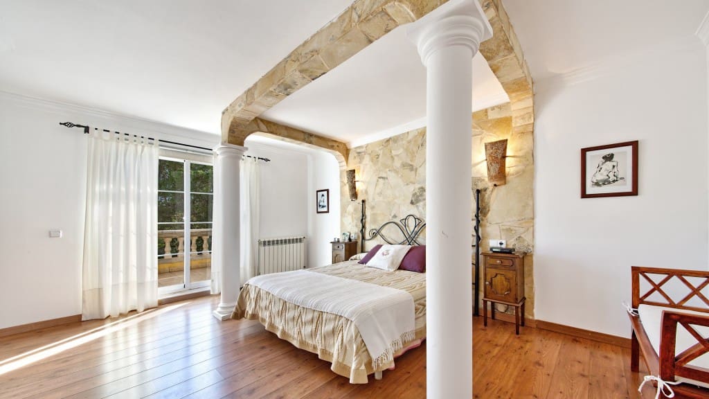 5 sovrum Villa till salu i Santa Ponsa med pool - 2 520 000 € (Ref: 7371765)