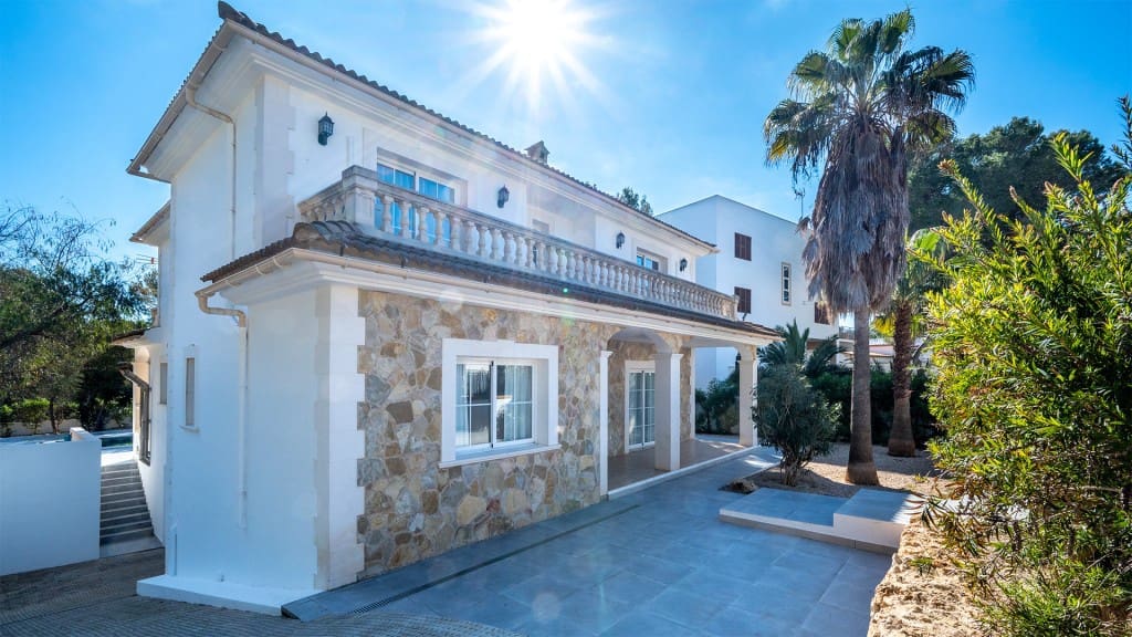 5 sovrum Villa till salu i Santa Ponsa med pool - 2 520 000 € (Ref: 7371765)