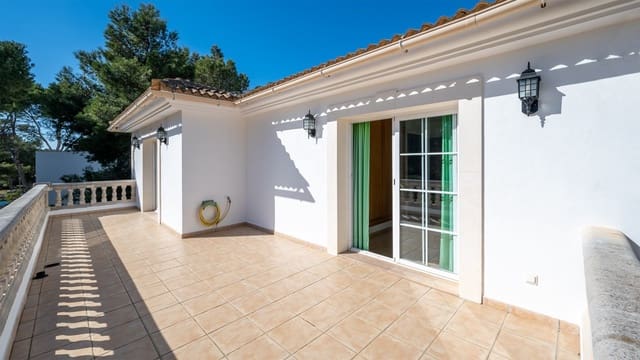 5 slaapkamer Villa te koop in Santa Ponsa, Calvià met zwembad - € 2.520.000 (Ref: 7371765)