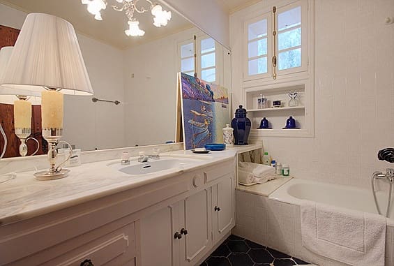 5 soveværelse Finca/Landehus til salg i Escorca med swimmingpool - € 6.000.000 (Ref: 7371873)