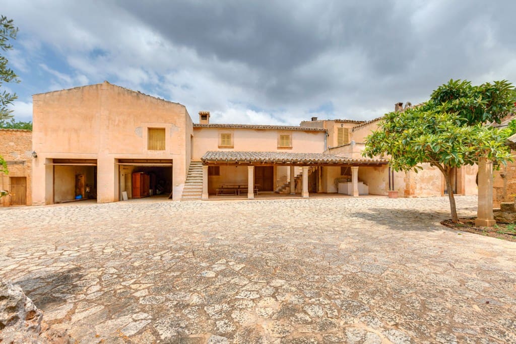 5 sovrum Finca/Hus på landet till salu i Llucmajor med pool - 5 300 000 € (Ref: 7371900)