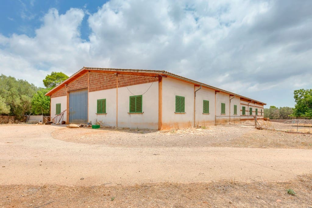 5 sovrum Finca/Hus på landet till salu i Llucmajor med pool - 5 300 000 € (Ref: 7371900)