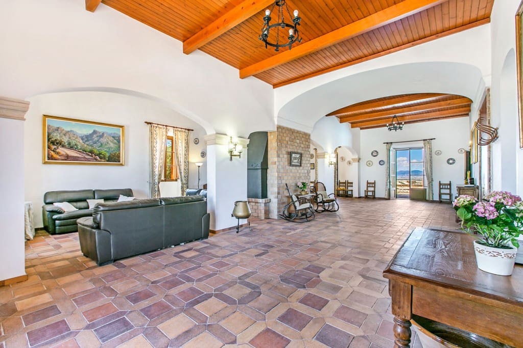 13 bedroom Finca/Country House for sale in Sant Jordi with pool - € 4,900,000 (Ref: 7371906)