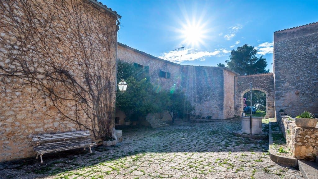 10 soverom Finca/Herregård til salgs i Binissalem med svømmebasseng - € 4 500 000 (Ref: 7371911)