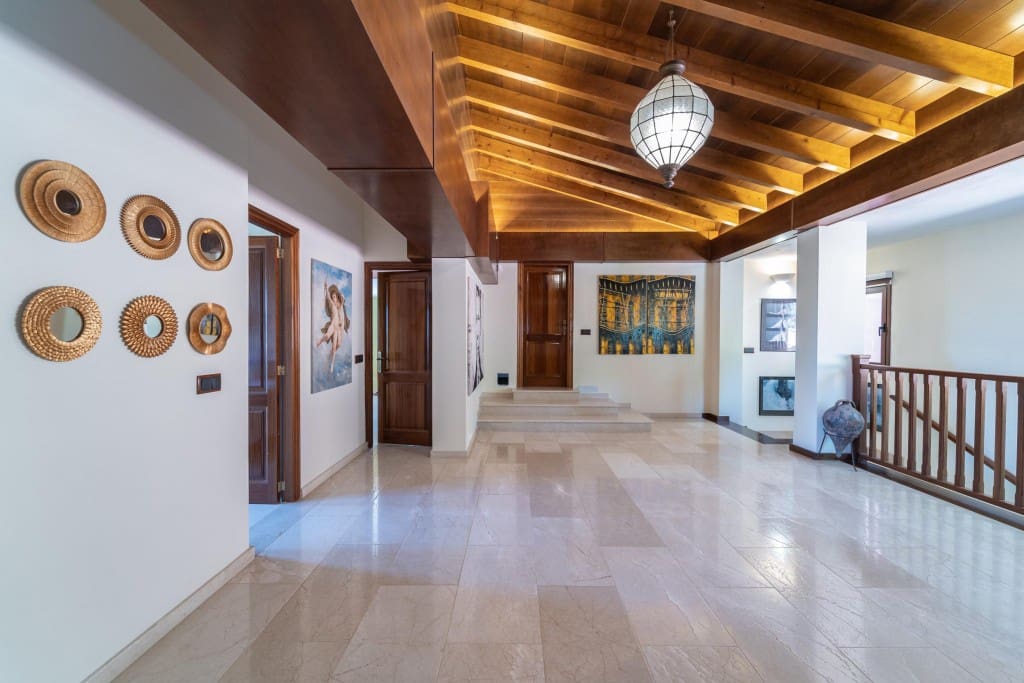 5 sypialnia Willa na sprzedaż w Establiments - 4 700 000 € (Ref: 7371940)